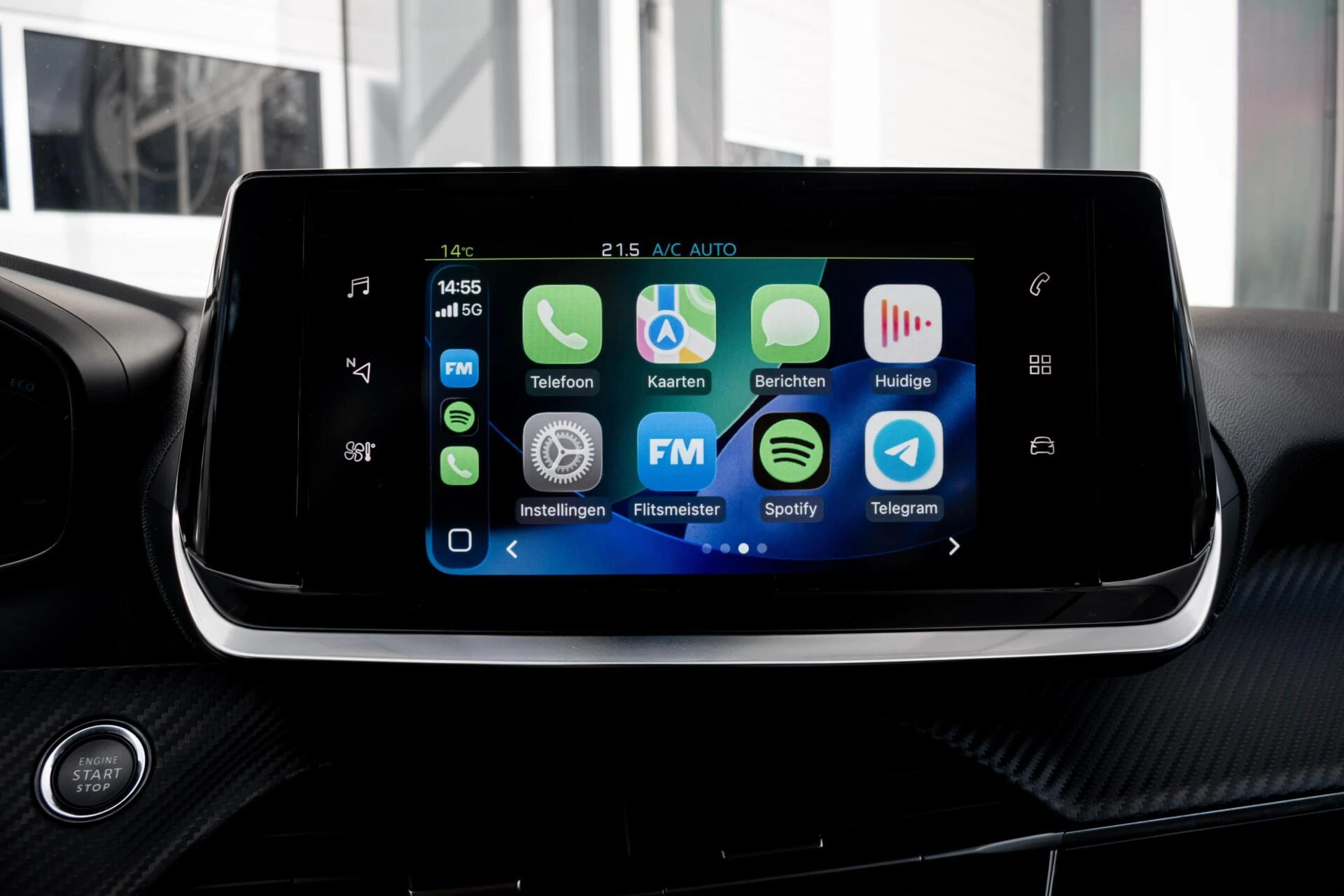 Hoofdafbeelding Peugeot e-208