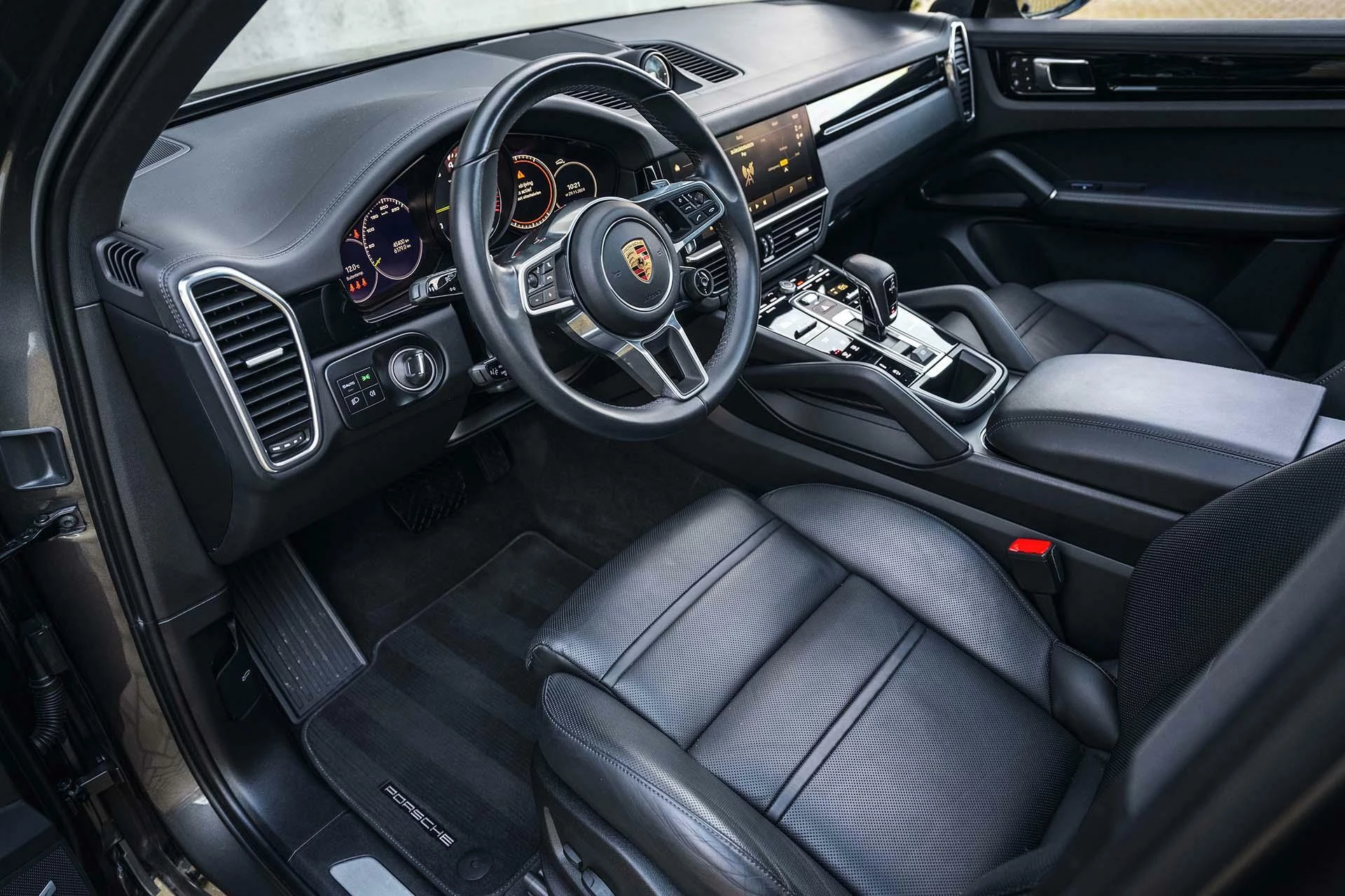 Hoofdafbeelding Porsche Cayenne