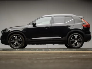 Volvo XC40 1.5 T4 Recharge Inscription Expression (APPLE CARPLAY,NAVI,LED,HARMAN/KARDON,SPORTSTOELEN,TREKHAAK,360 VIEW,CAMERA,PDC)