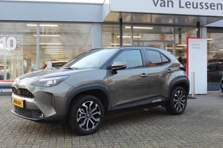 Toyota Yaris Cross 1.5 Hybrid 115 First Edition STUUR/STOEL&WISSERVERW. LED KEYLESS APPLE/ANDROID CLIMA AD-CRUISE PRIVACY GLASS