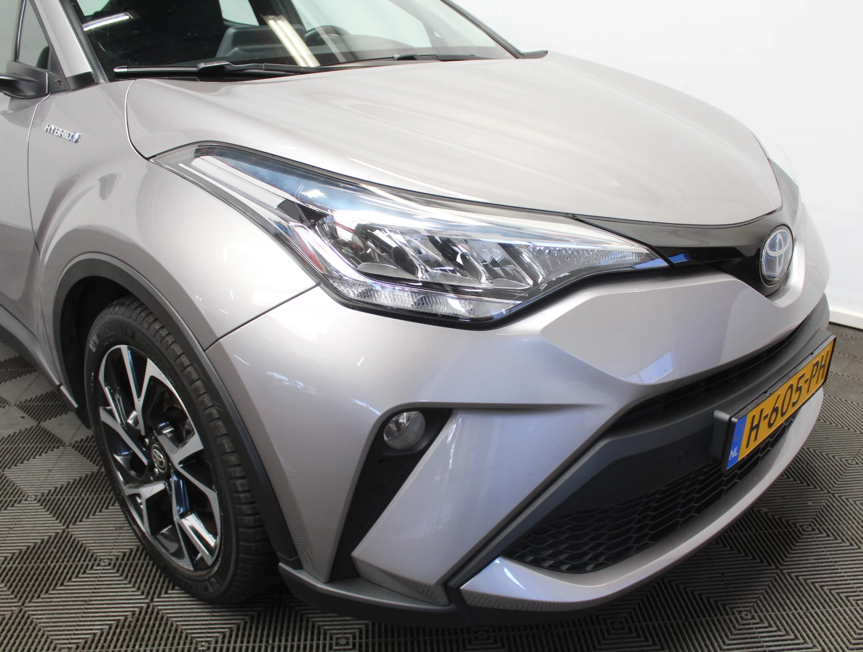 Hoofdafbeelding Toyota C-HR