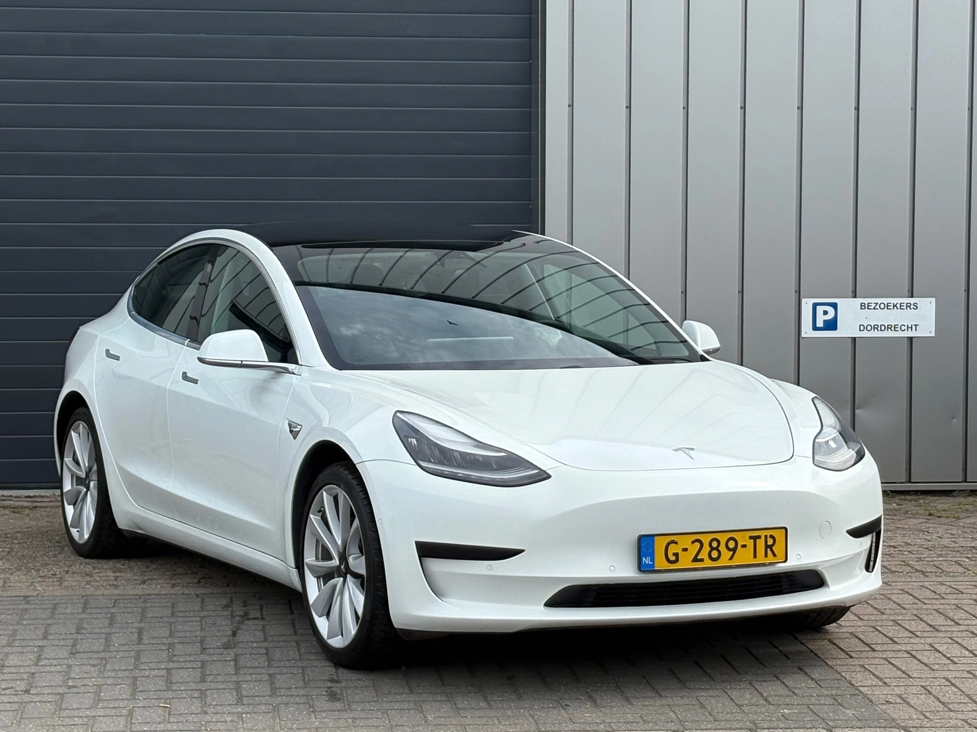 Hoofdafbeelding Tesla Model 3