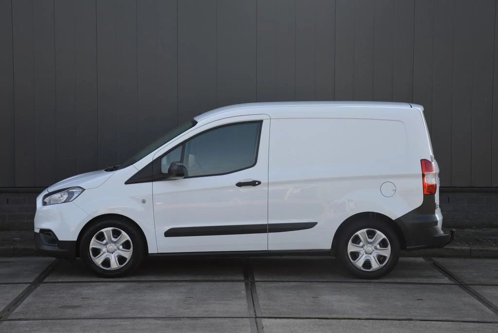 Hoofdafbeelding Ford Transit Courier