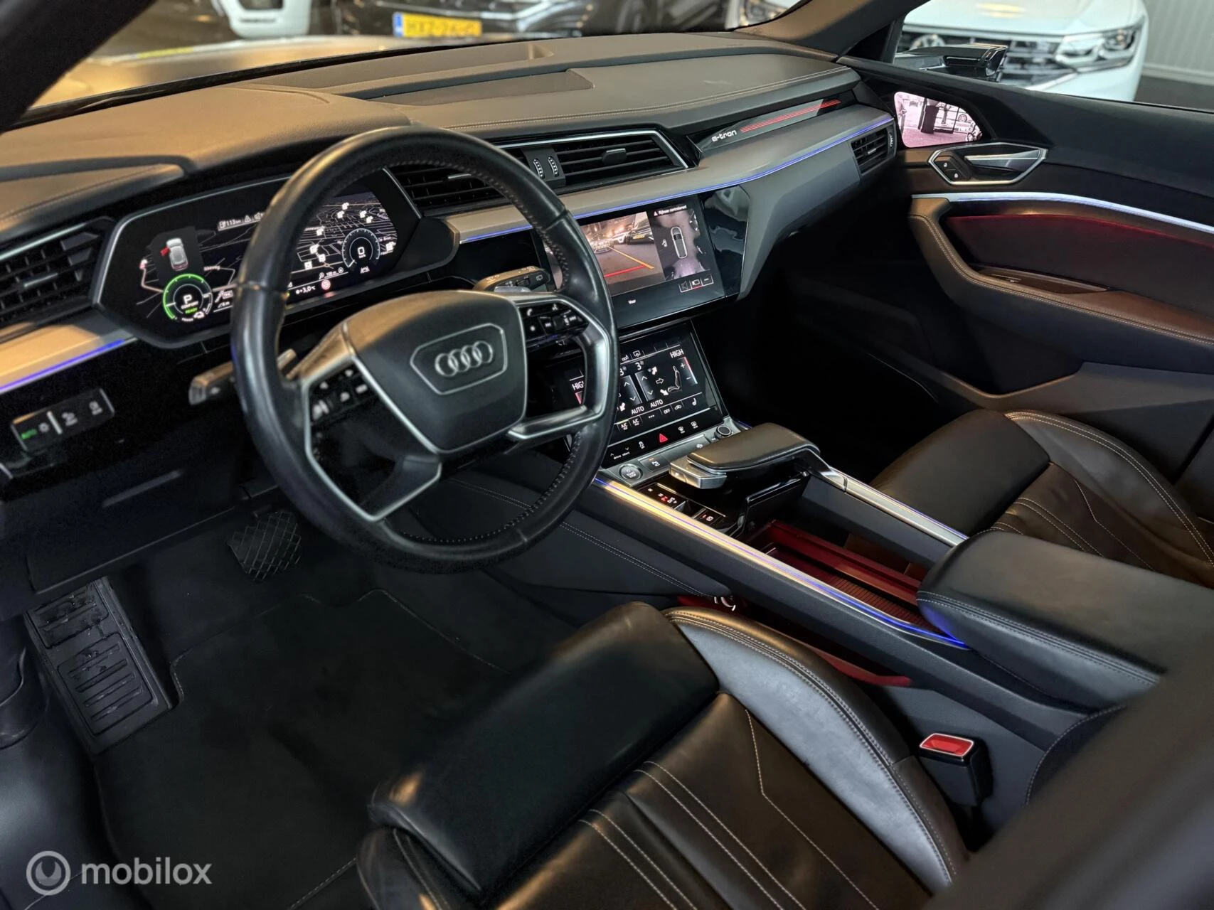 Hoofdafbeelding Audi e-tron