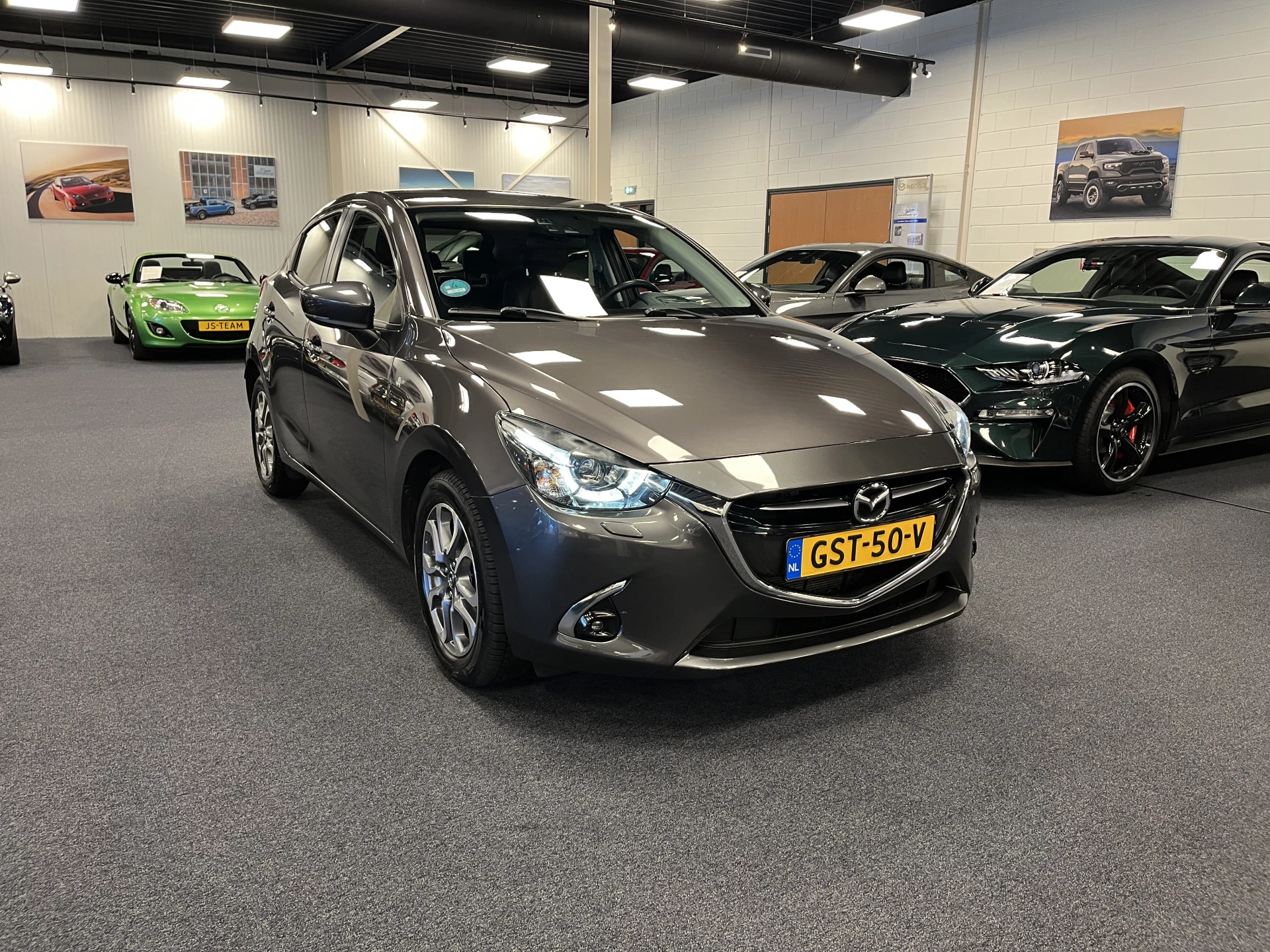 Hoofdafbeelding Mazda 2