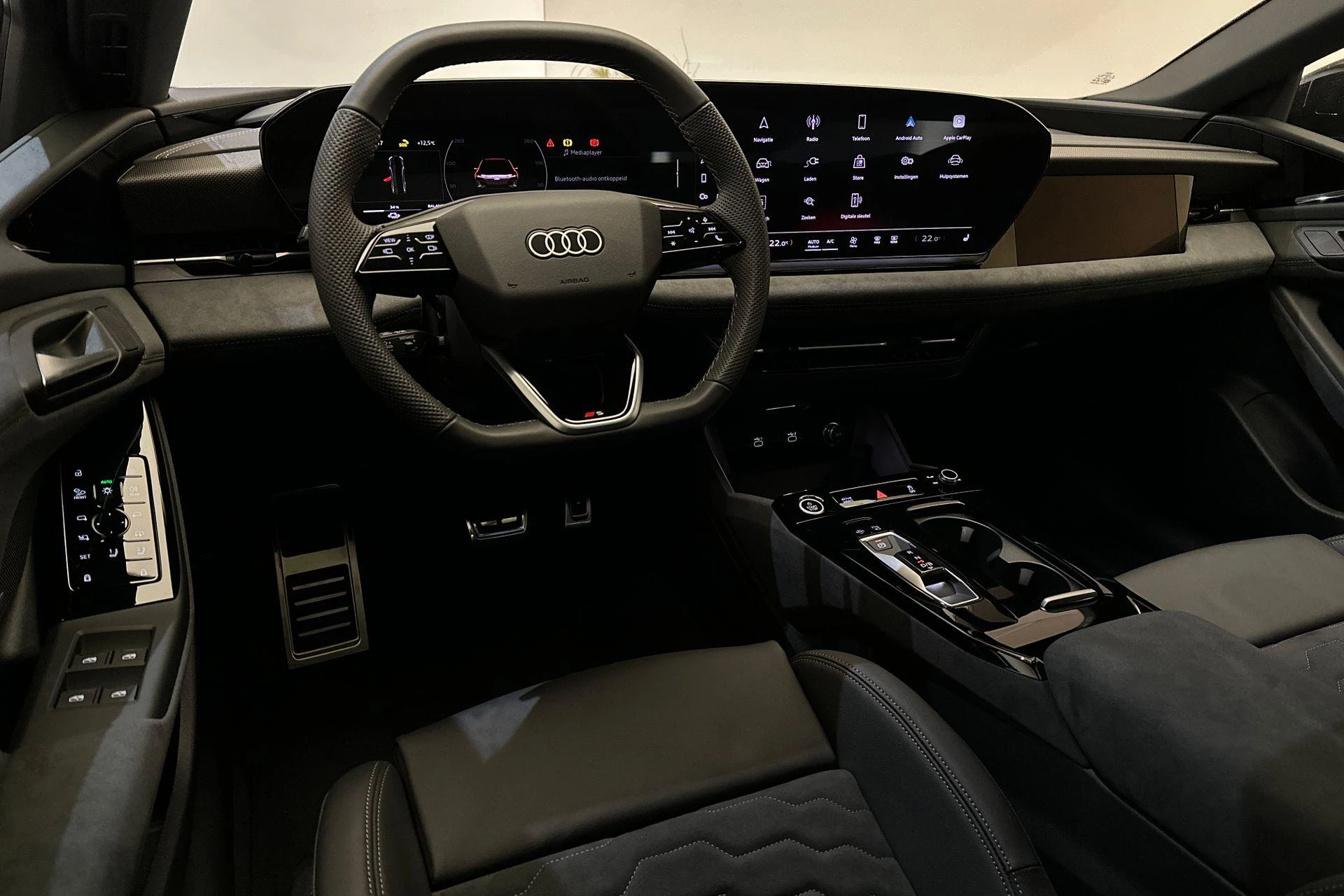 Hoofdafbeelding Audi A6 e-tron