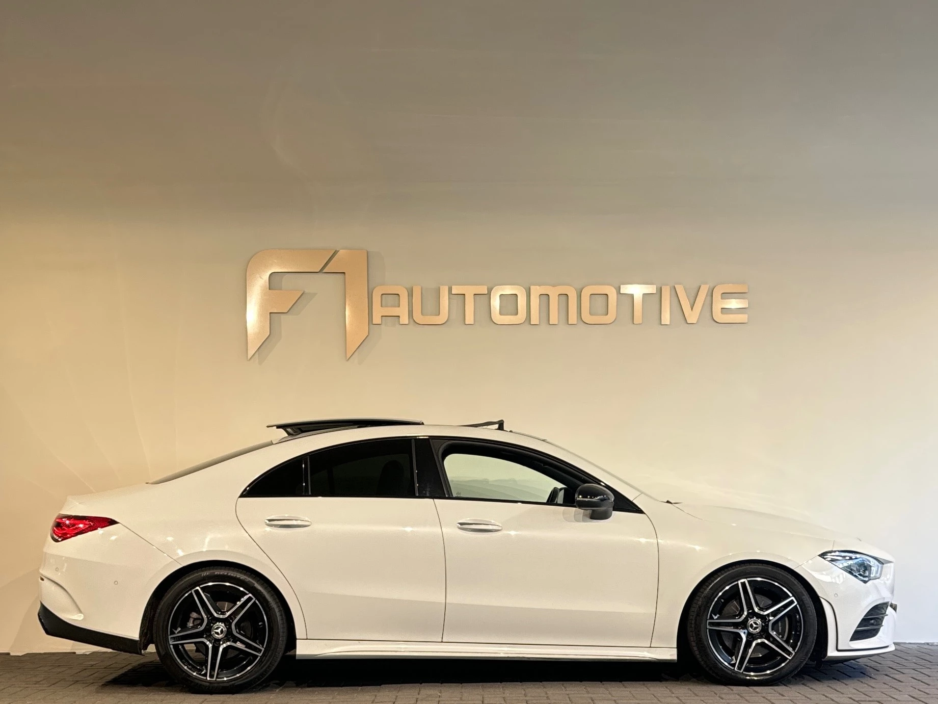 Hoofdafbeelding Mercedes-Benz CLA