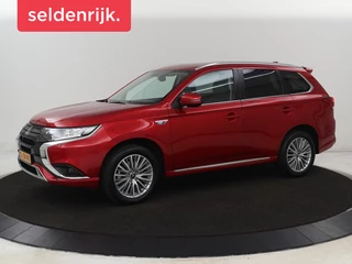 Hoofdafbeelding Mitsubishi Outlander Mitsubishi Outlander 2.4 PHEV Intense | Trekhaak | Stoelverwarming |  Leder/Alcantara | Camera | Carplay | Navigatie | Full LED | Cruise control | Plug In