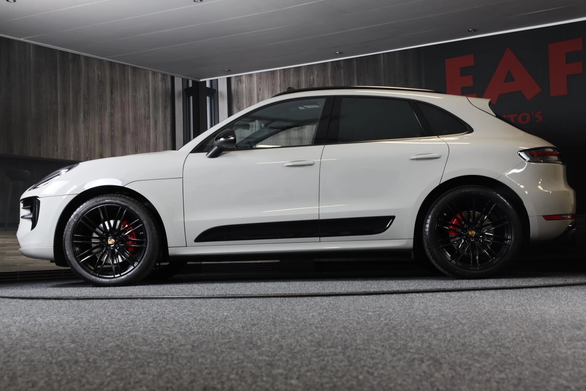 Hoofdafbeelding Porsche Macan