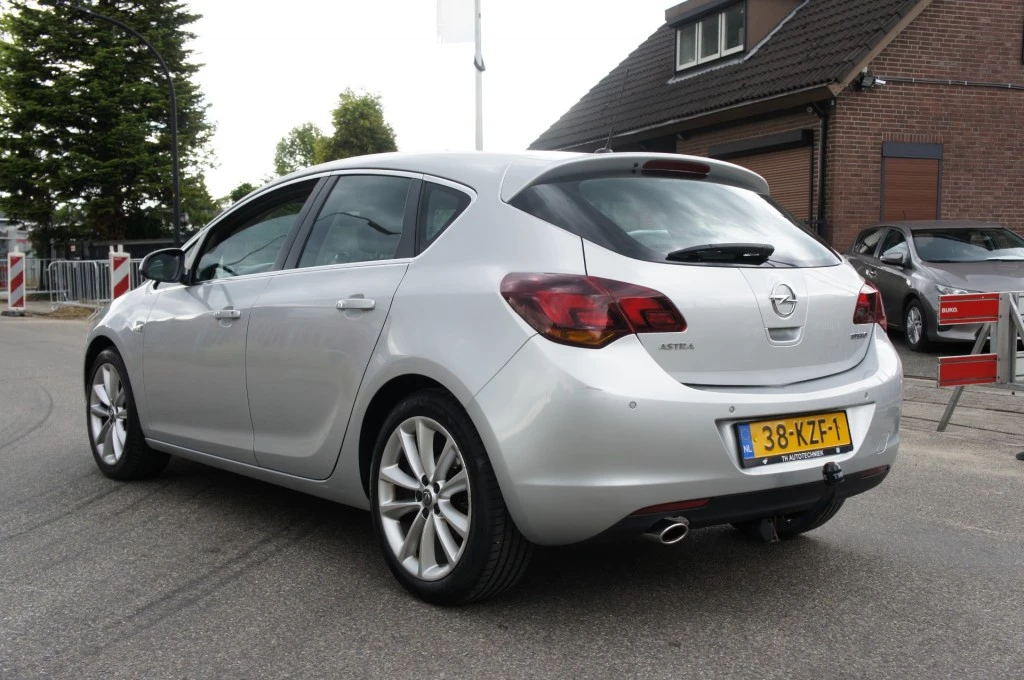 Hoofdafbeelding Opel Astra