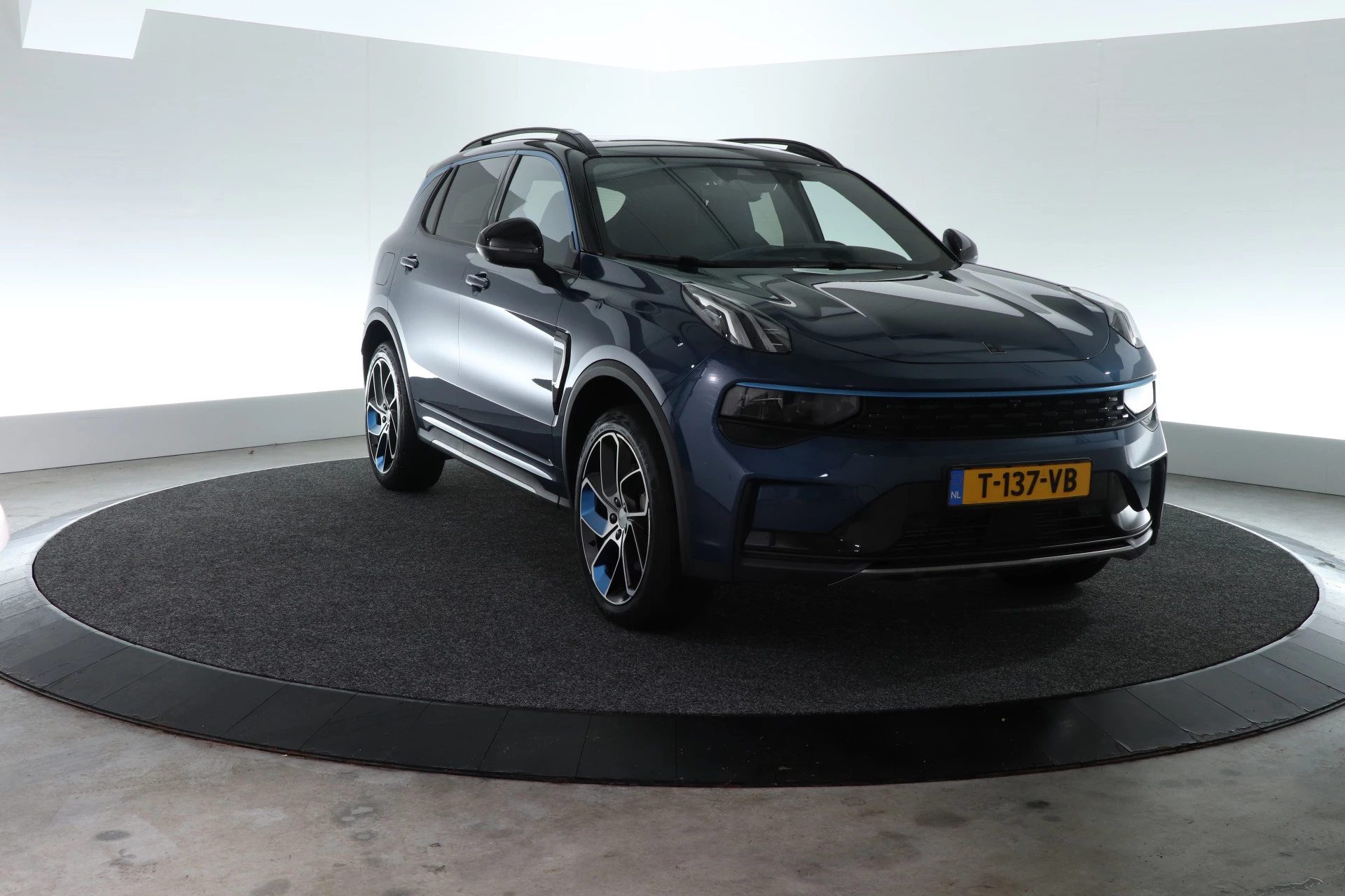 Hoofdafbeelding Lynk & Co 01