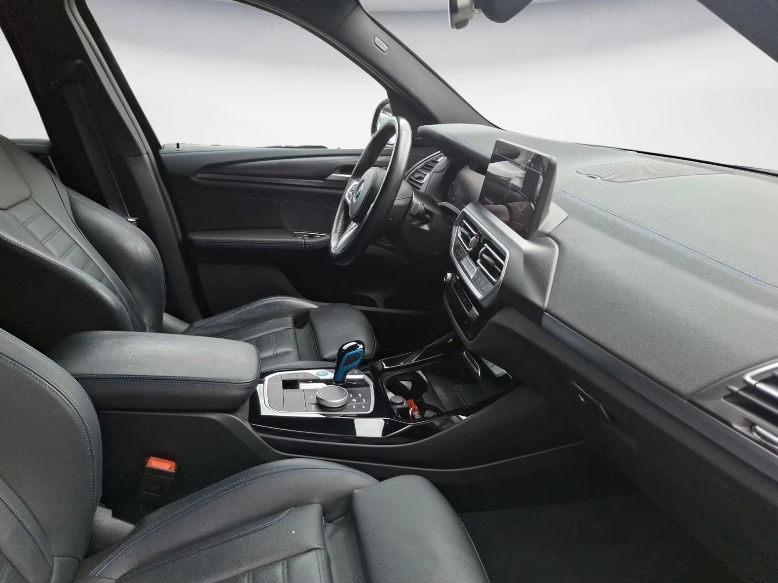 Hoofdafbeelding BMW iX3