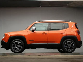Hoofdafbeelding Jeep Renegade Jeep Renegade 1.4 MultiAir Limited Sport (PANORAMADAK,NAVI,CAMERA,CLIMATE,CRUISE,LED,ORANGE EDITION,SPORTSTOELEN,LM VELGEN)