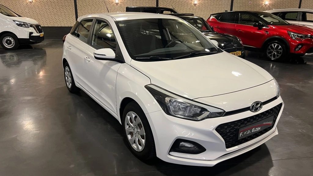 Hoofdafbeelding Hyundai i20