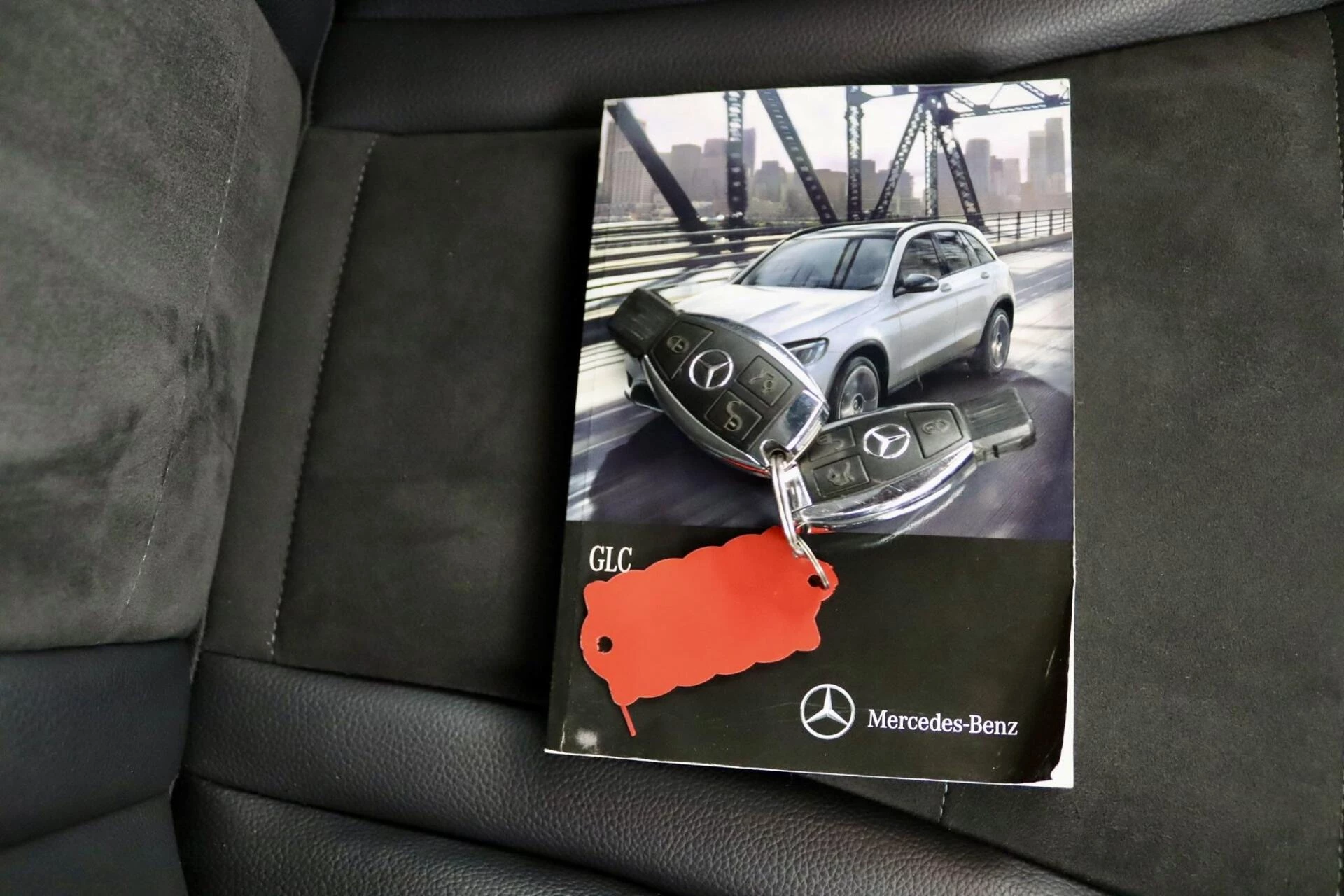 Hoofdafbeelding Mercedes-Benz GLC