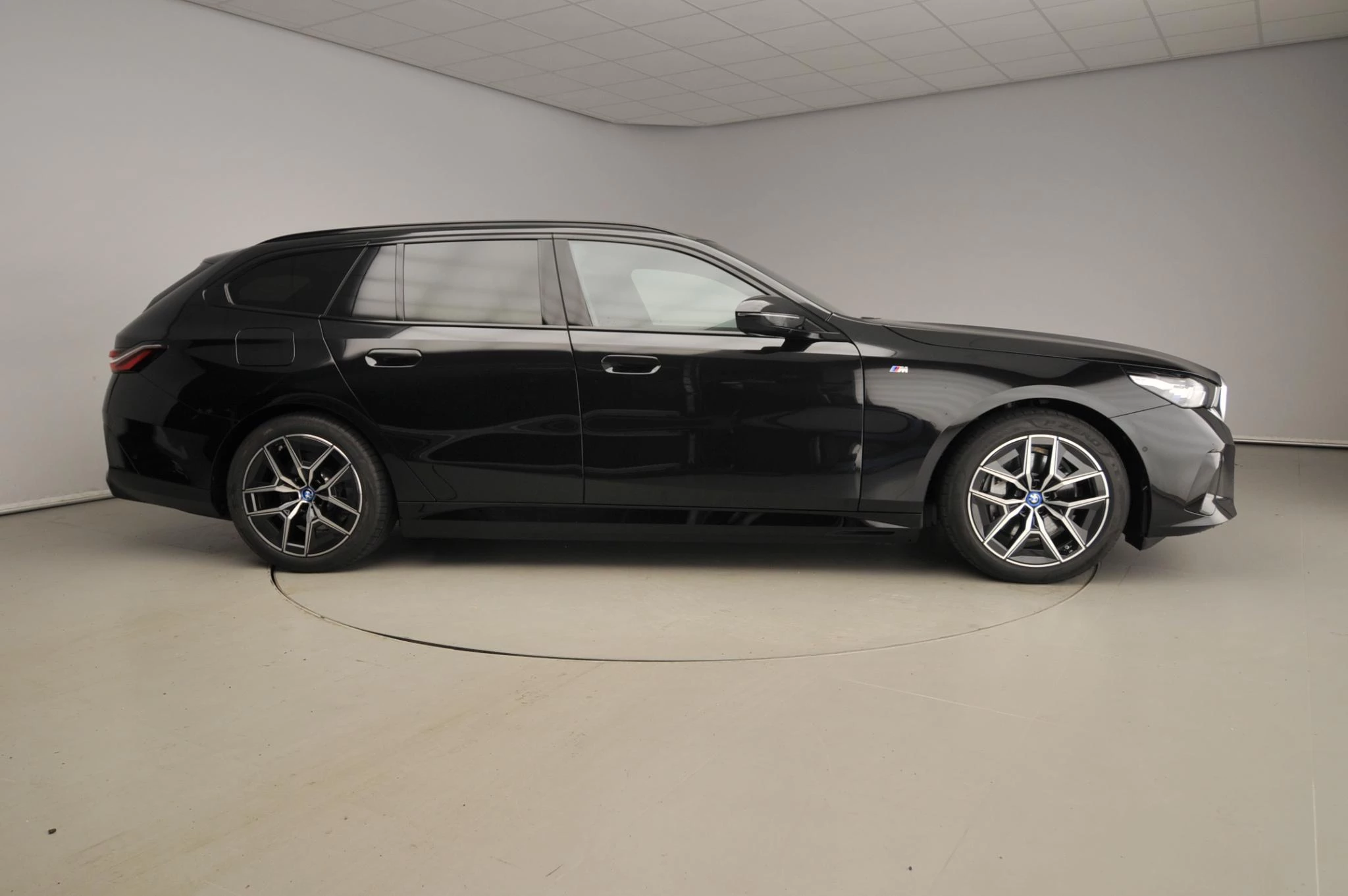 Hoofdafbeelding BMW i5