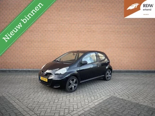 Toyota Aygo 1.0 2011 132DKM | VELGEN | ZUINIG | ZWART | 3DRS