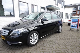Hoofdafbeelding Mercedes-Benz B-Klasse Mercedes-Benz B-Klasse 180 AMBITION Automaat Navi Trekhaak