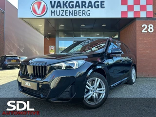 BMW X1 xDrive23i 4Cilinder High Executive M Sport Shadow Line // FULL LED // PANO/SCHUIFKANTELDAK // LEDER // HUD // 360 CAMERA // M Sportstoelen // M Adaptief onderstel