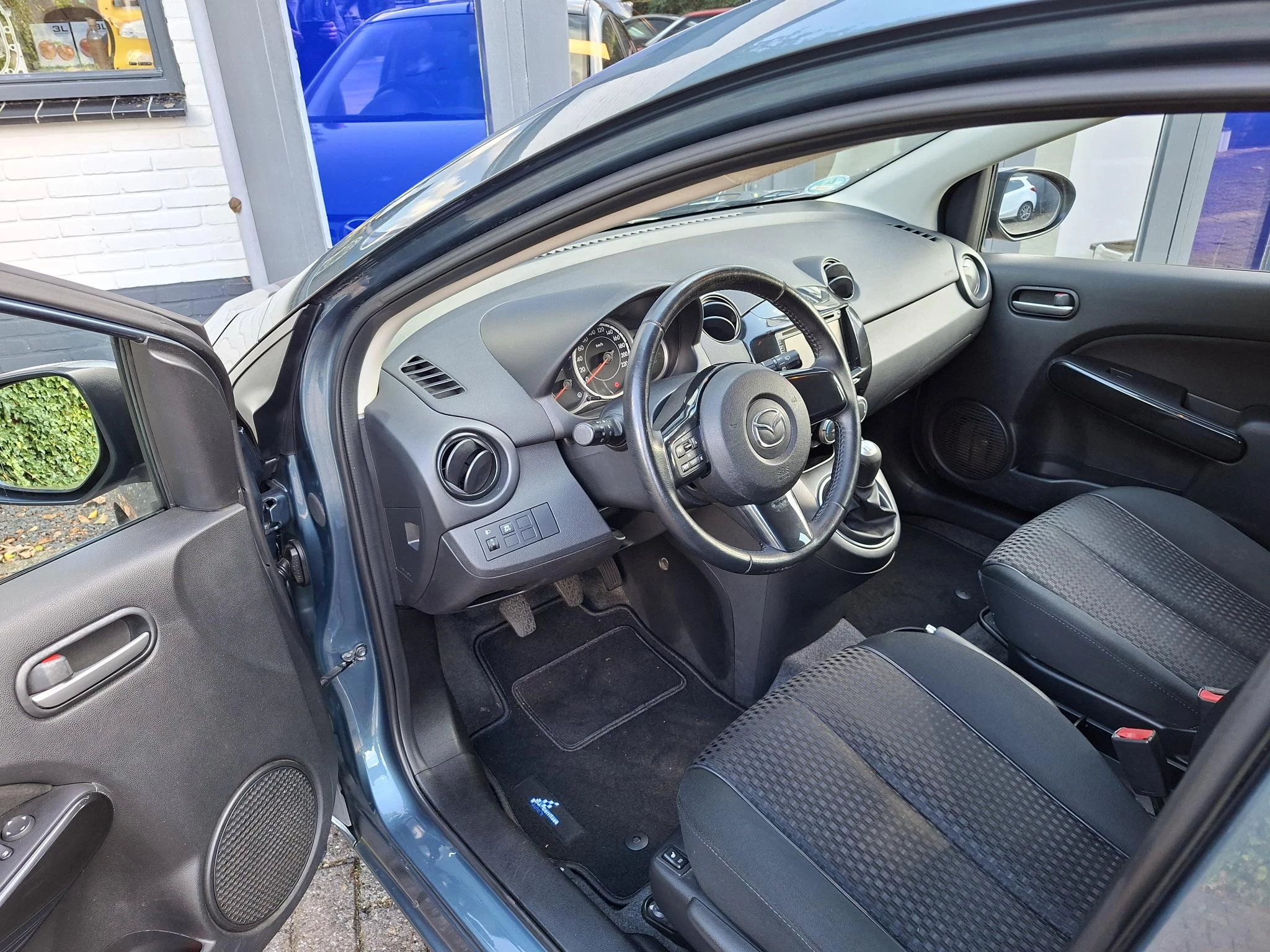 Hoofdafbeelding Mazda 2