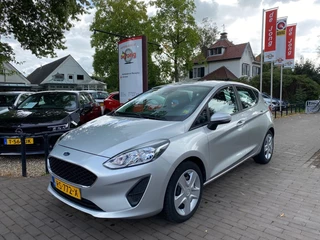 Hoofdafbeelding Ford Fiesta Ford Fiesta 1.1 TREND / NAVI / CARPLAY / CRUISE CTR. / AIRCO / DAB / PDC