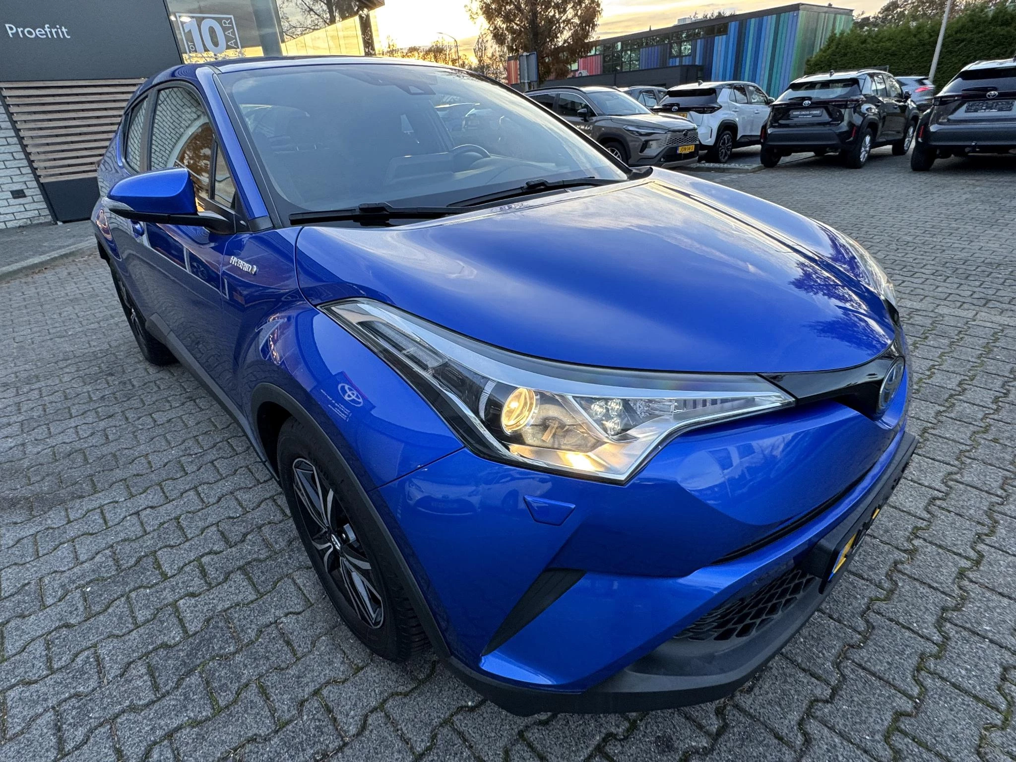 Hoofdafbeelding Toyota C-HR