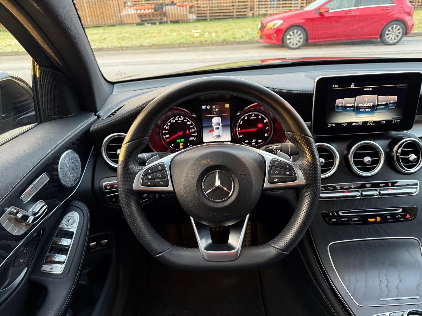 Hoofdafbeelding Mercedes-Benz GLC