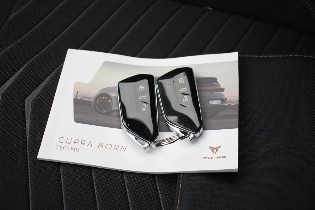 Hoofdafbeelding CUPRA Born