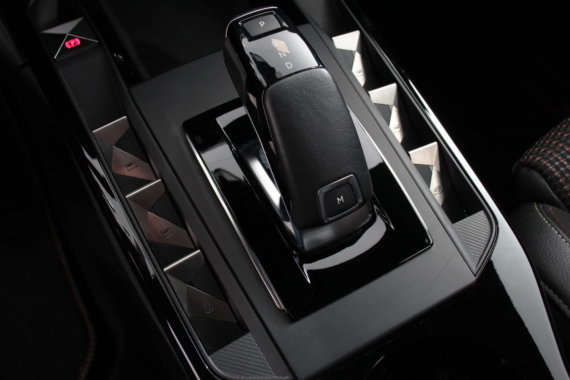 Hoofdafbeelding DS DS 3
