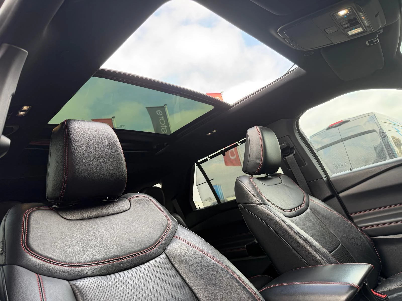 Hoofdafbeelding Ford Explorer