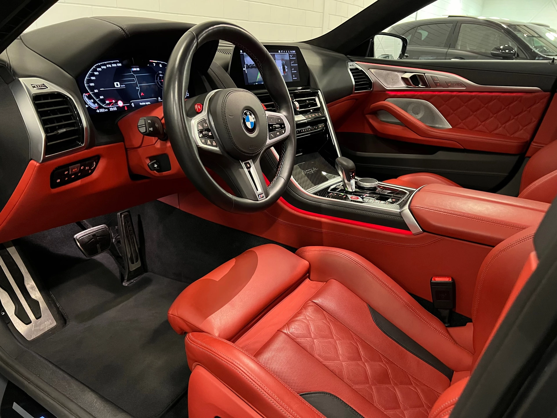 Hoofdafbeelding BMW M8