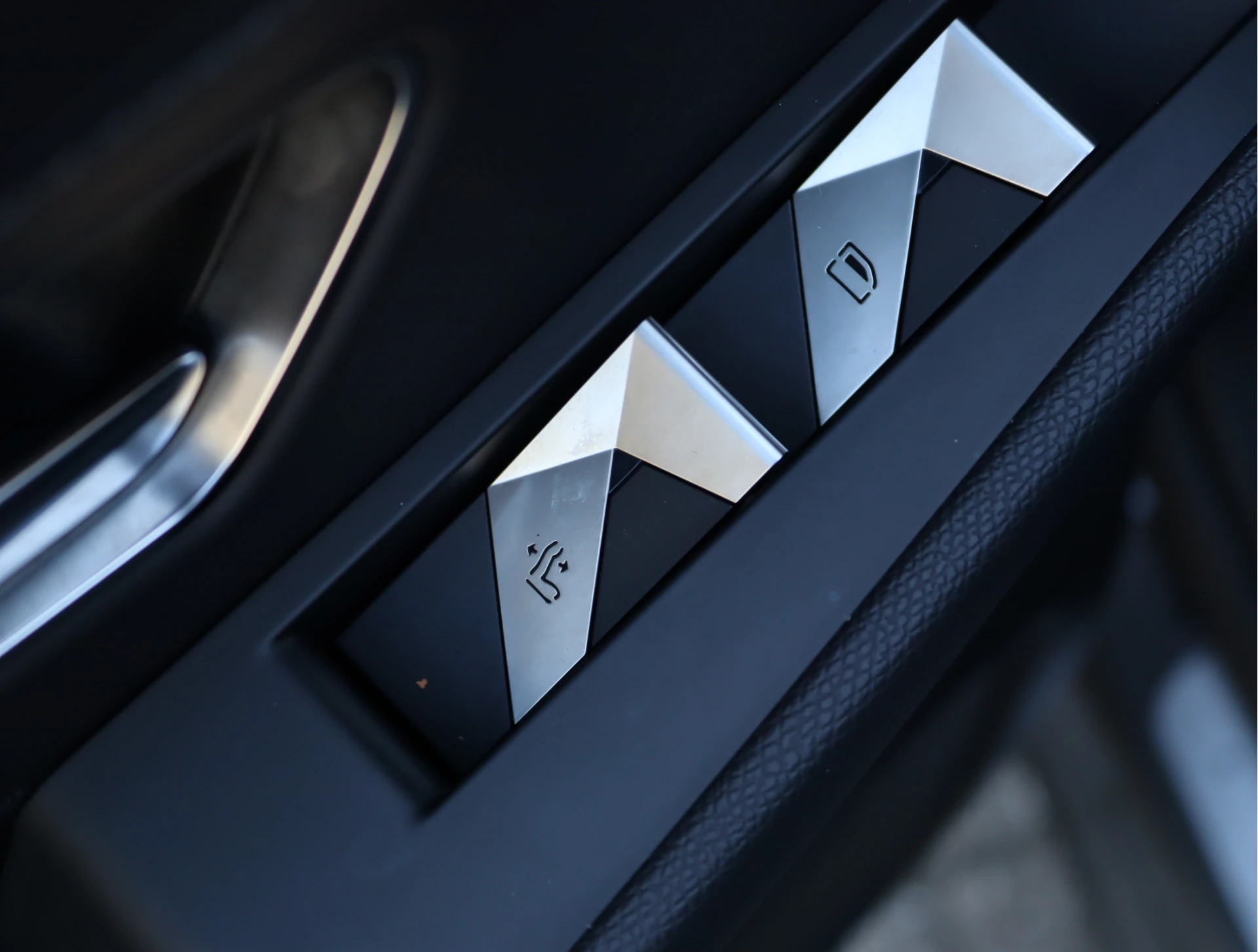 Hoofdafbeelding DS DS 7