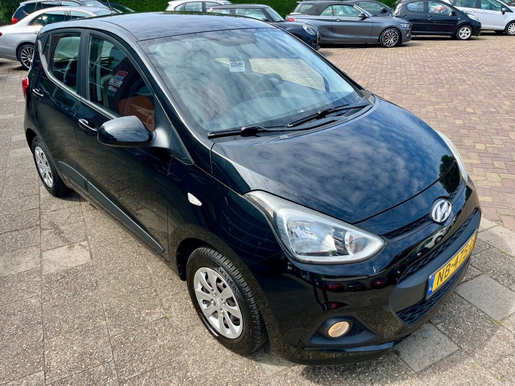 Hoofdafbeelding Hyundai i10