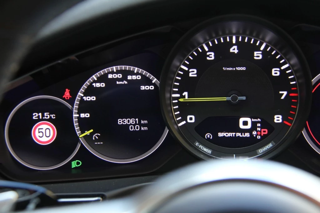Hoofdafbeelding Porsche Panamera