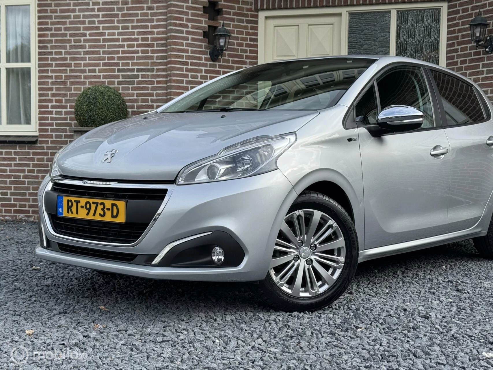 Hoofdafbeelding Peugeot 208