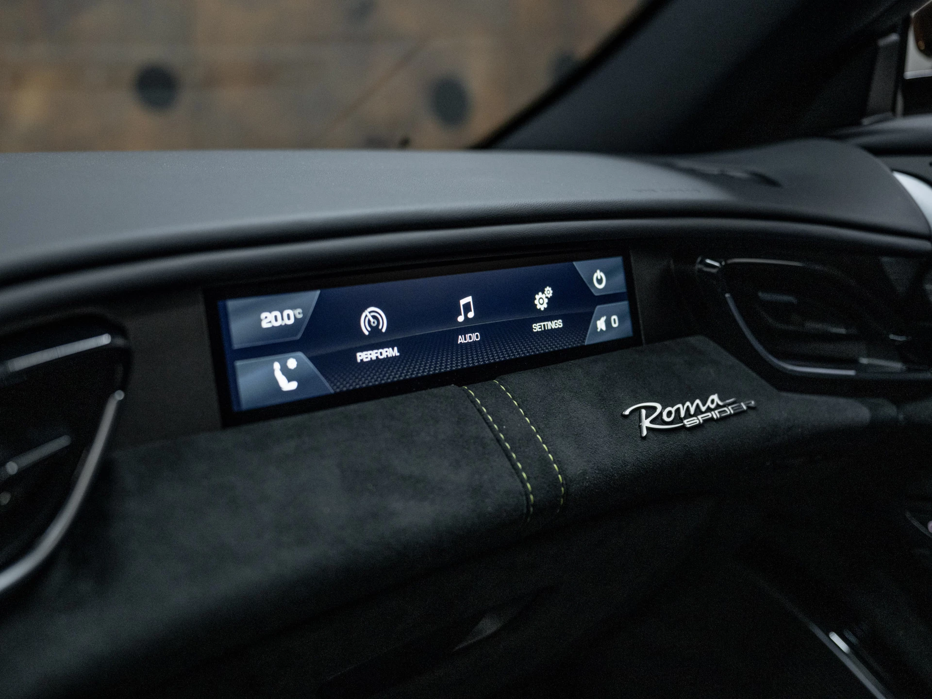 Hoofdafbeelding Ferrari Roma