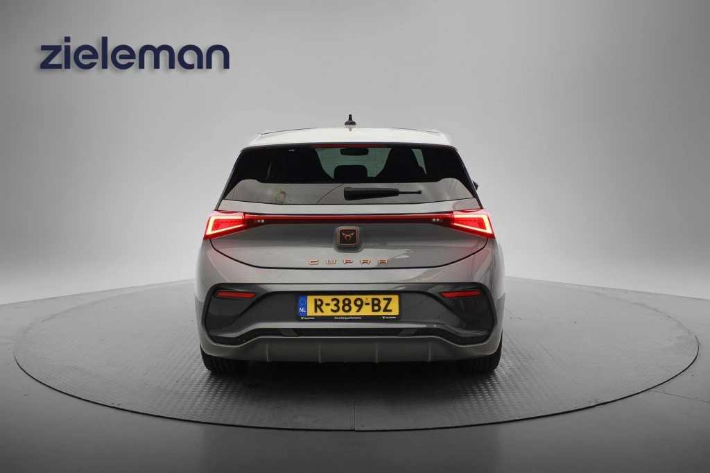 Hoofdafbeelding CUPRA Born