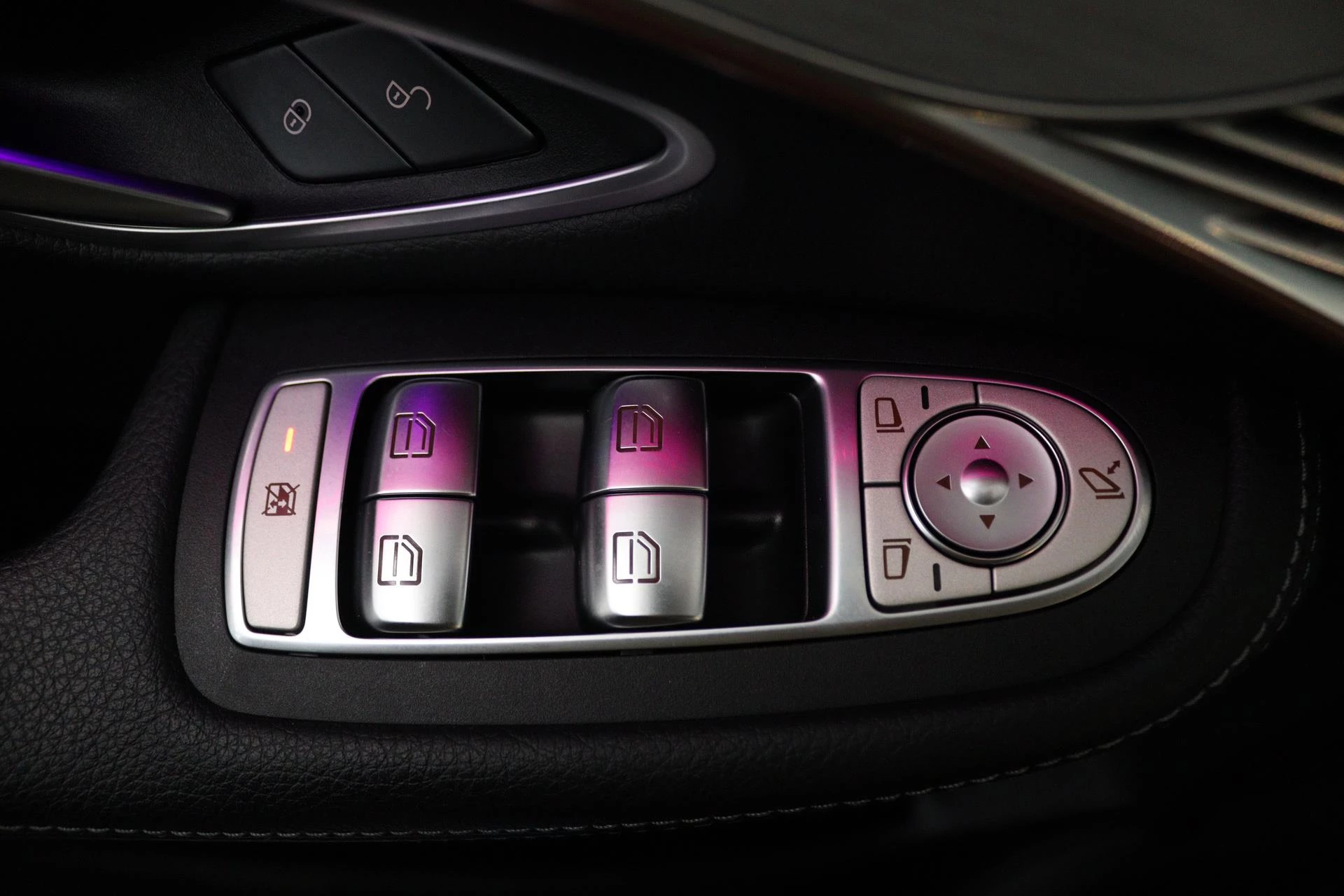 Hoofdafbeelding Mercedes-Benz EQC