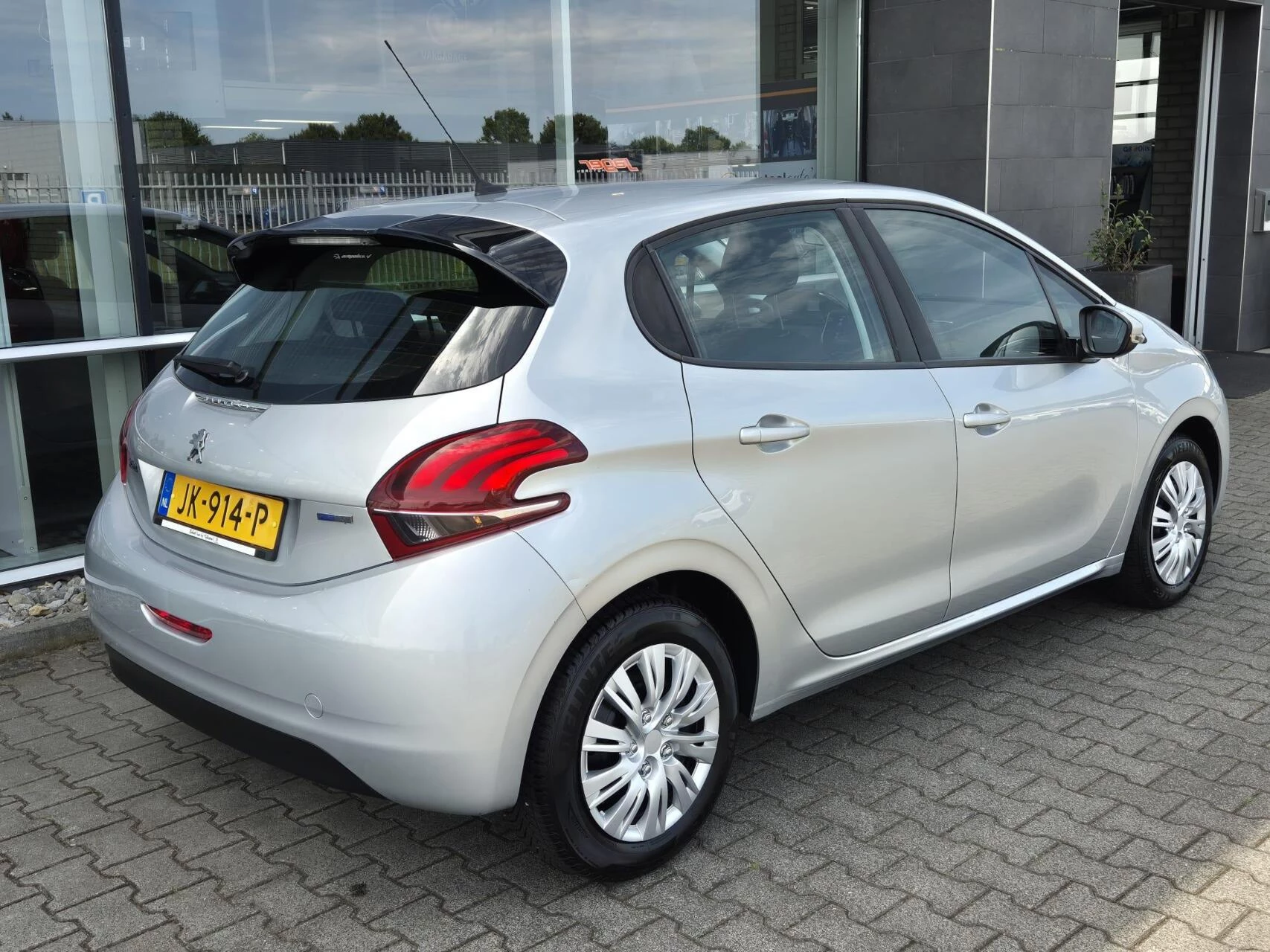 Hoofdafbeelding Peugeot 208