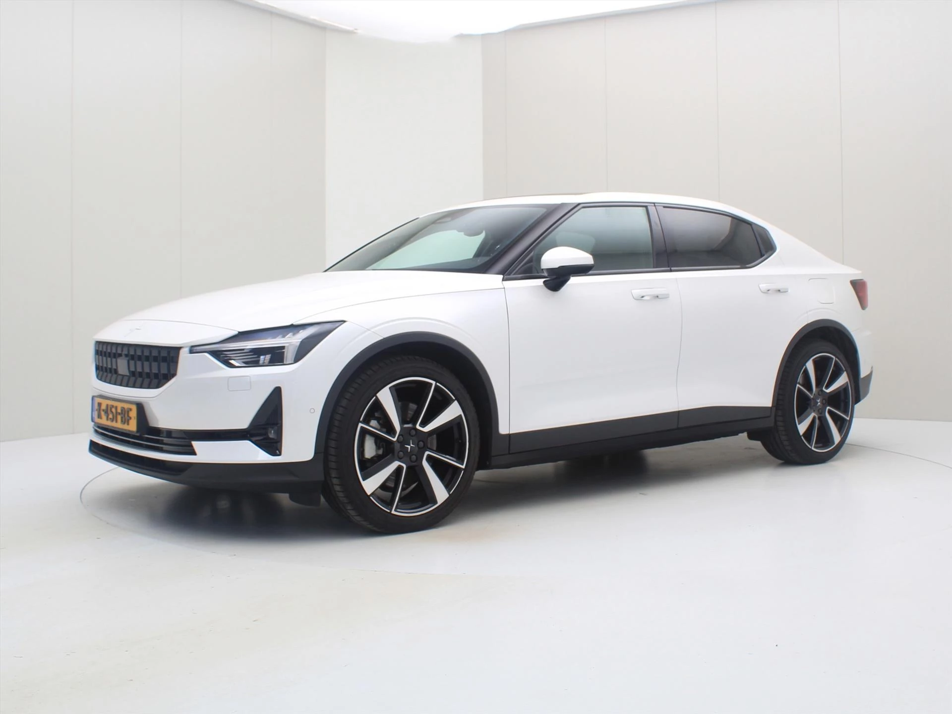 Hoofdafbeelding Polestar 2