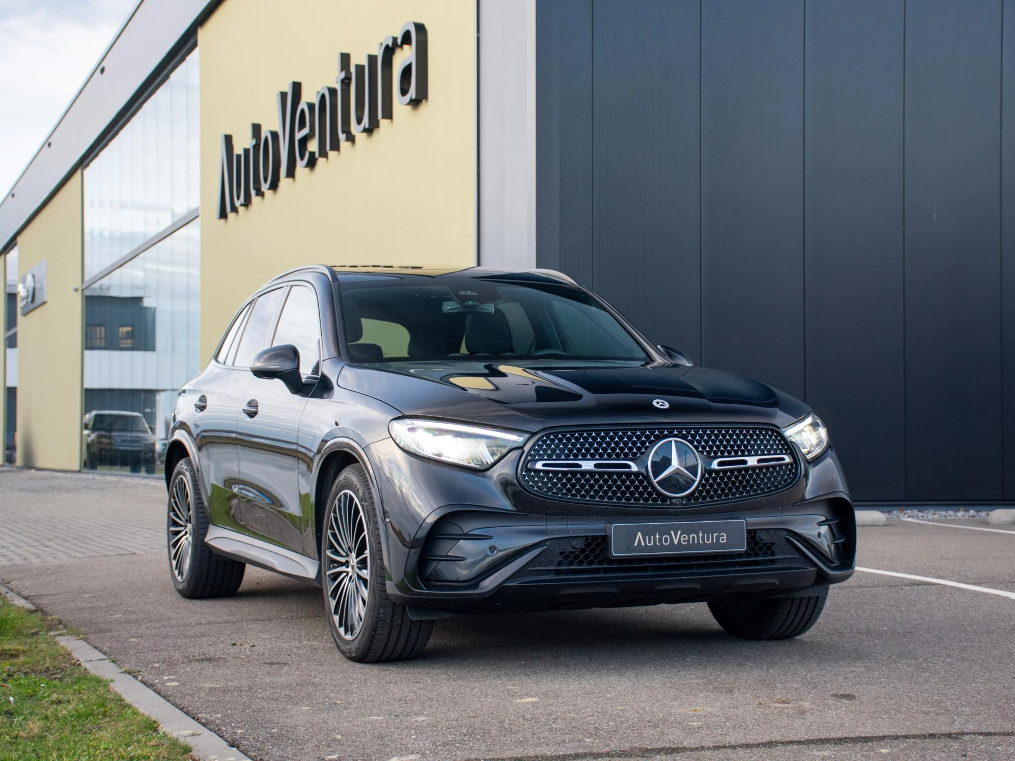 Hoofdafbeelding Mercedes-Benz GLC