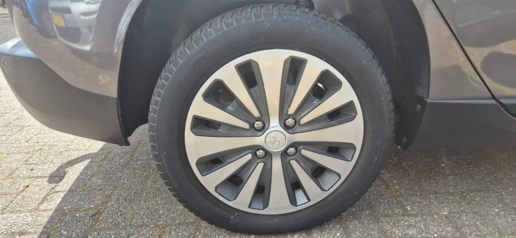 Hoofdafbeelding Peugeot 2008
