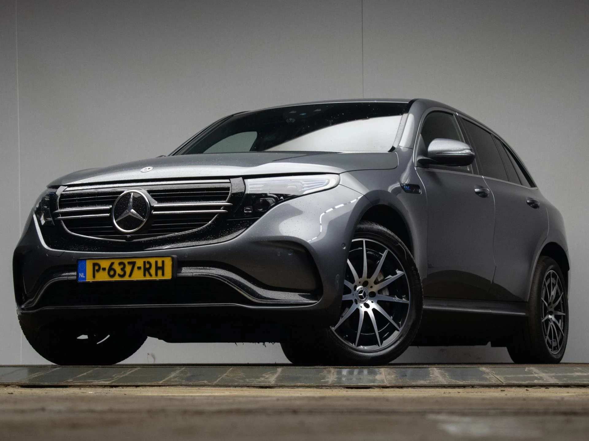 Hoofdafbeelding Mercedes-Benz EQC