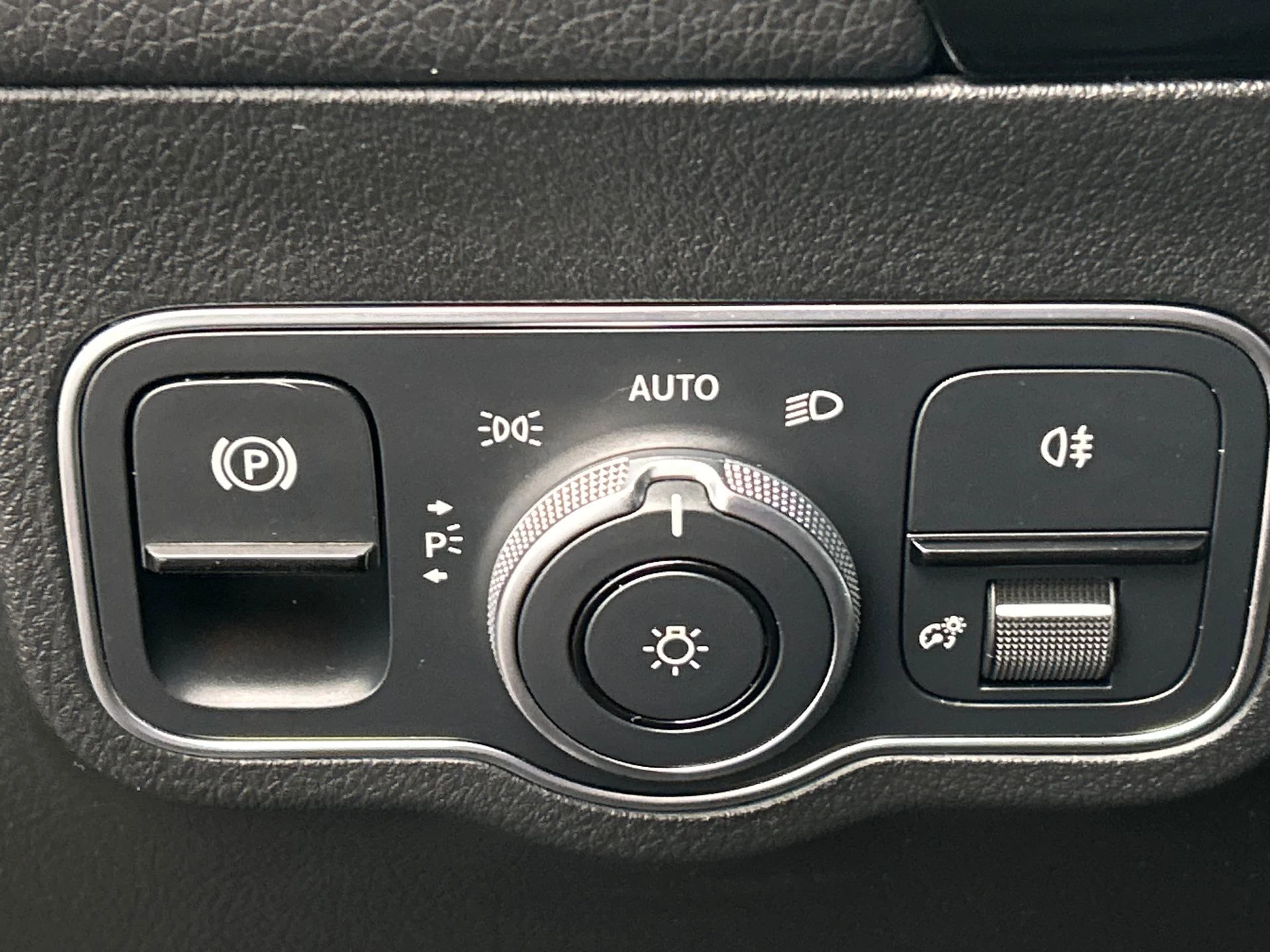 Hoofdafbeelding Mercedes-Benz EQA