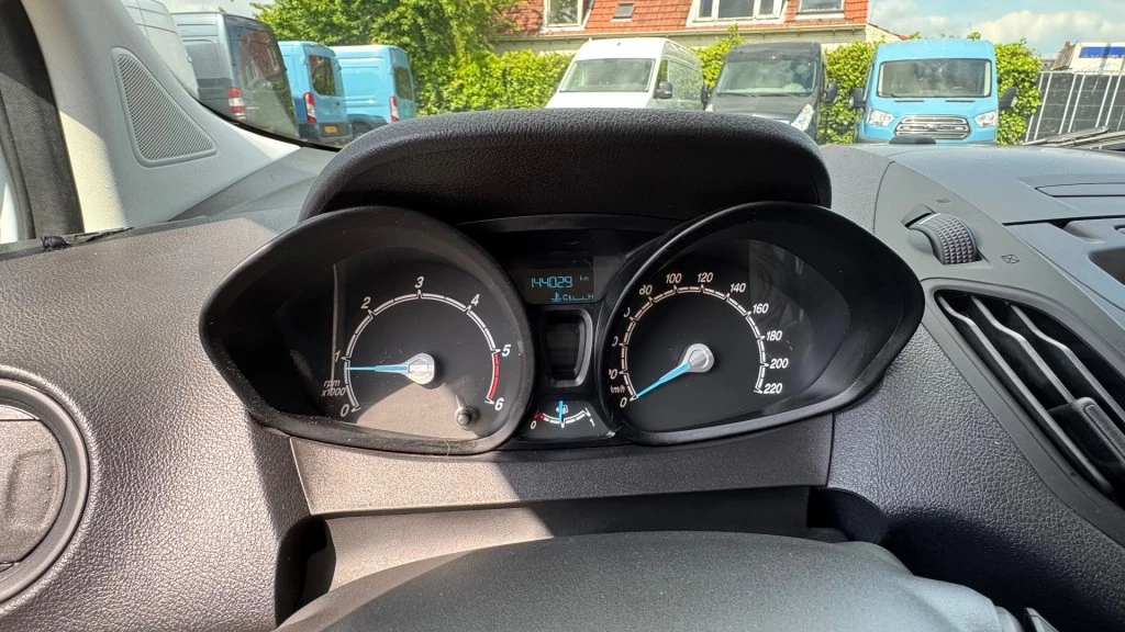 Hoofdafbeelding Ford Transit Courier