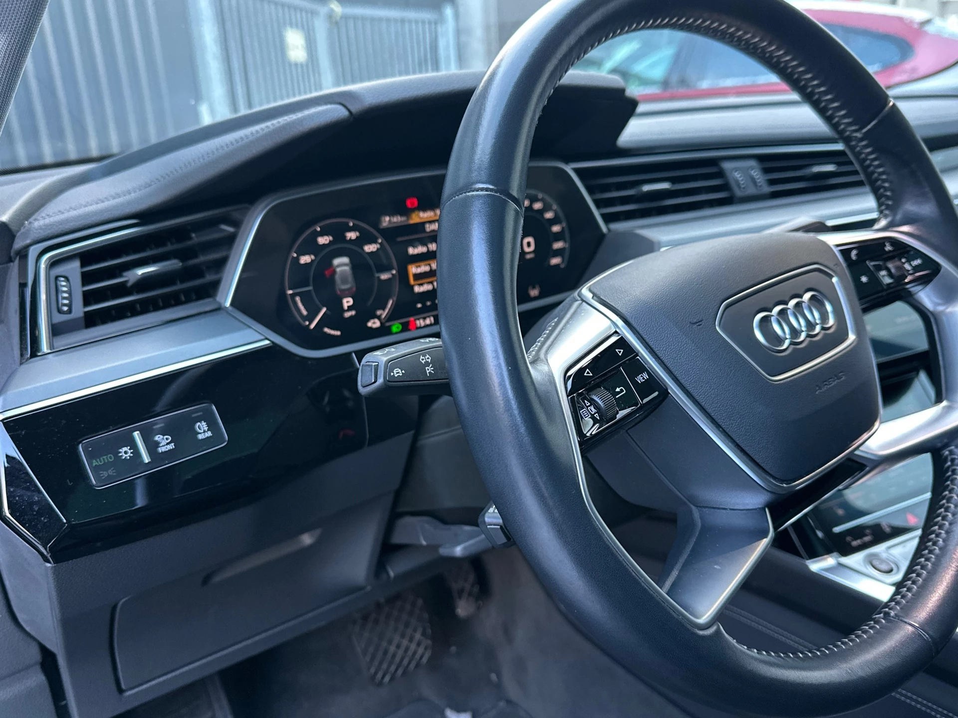 Hoofdafbeelding Audi e-tron