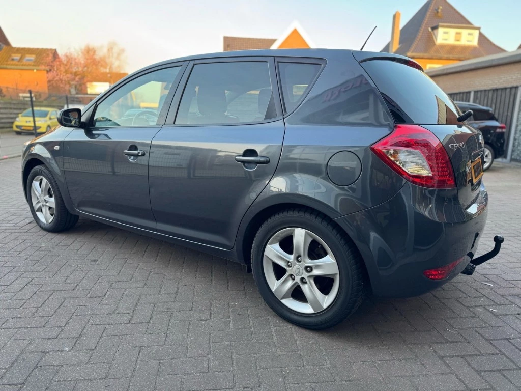 Hoofdafbeelding Kia Ceed