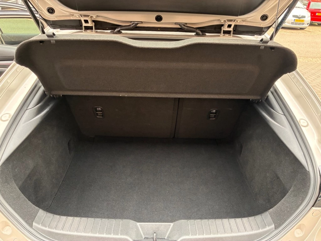 Hoofdafbeelding Mazda 3