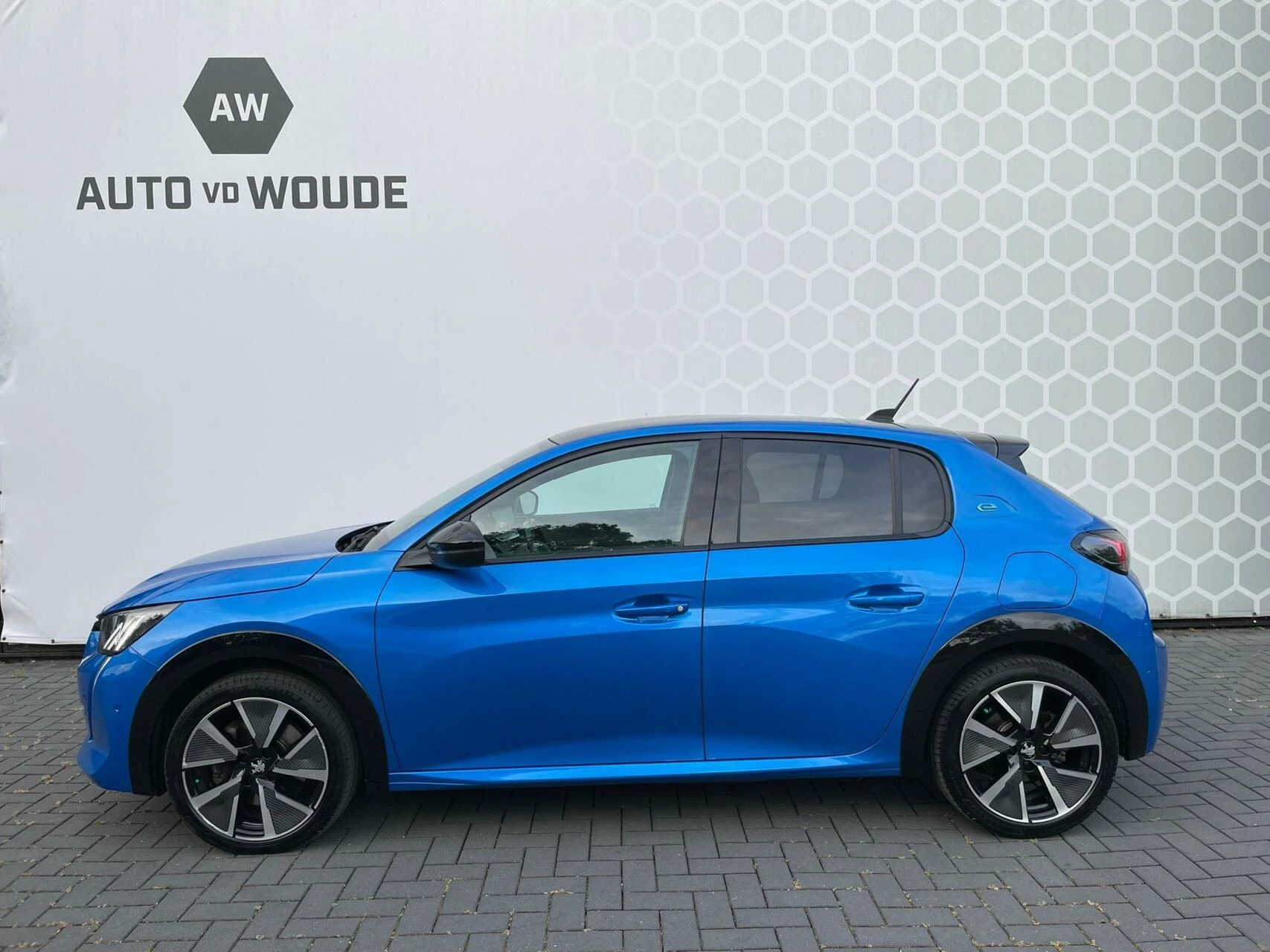 Hoofdafbeelding Peugeot e-208