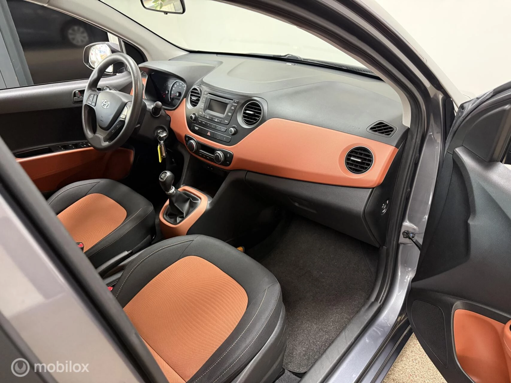 Hoofdafbeelding Hyundai i10